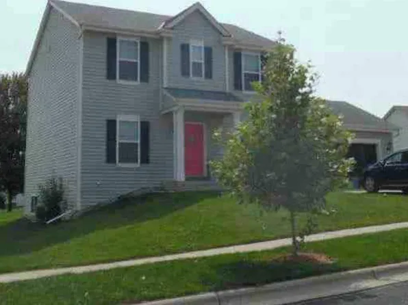 1203 Hazelcrest Dr, Watertown, WI 53094