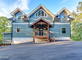 1820 High View Ct, Sevierville, TN 37876