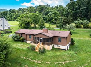 363 Lower River Rd, Toms Brook, VA 22660