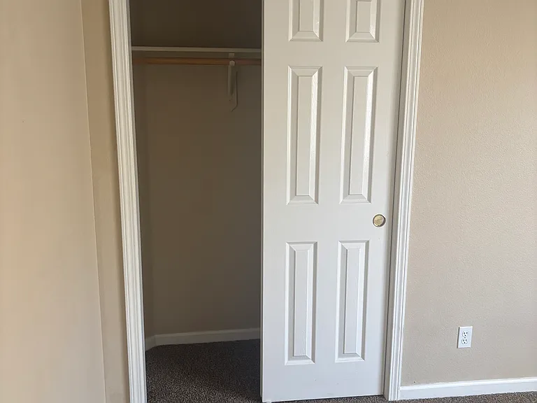 6769 N Constance Ave — Photo 24