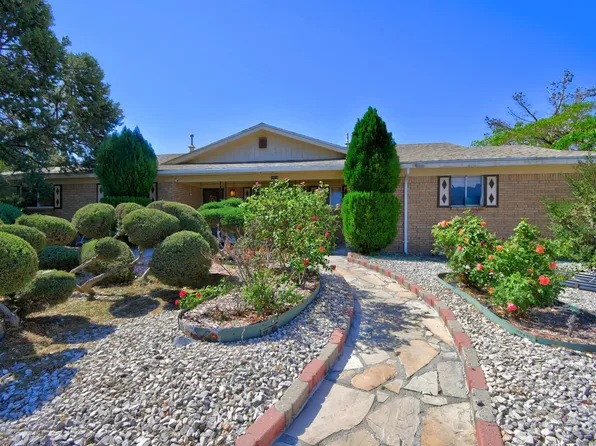 6800 Mountain Rd NE, Albuquerque, NM 87110