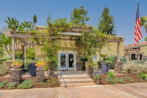 Torrey Pines Apartment Homes Photo 1