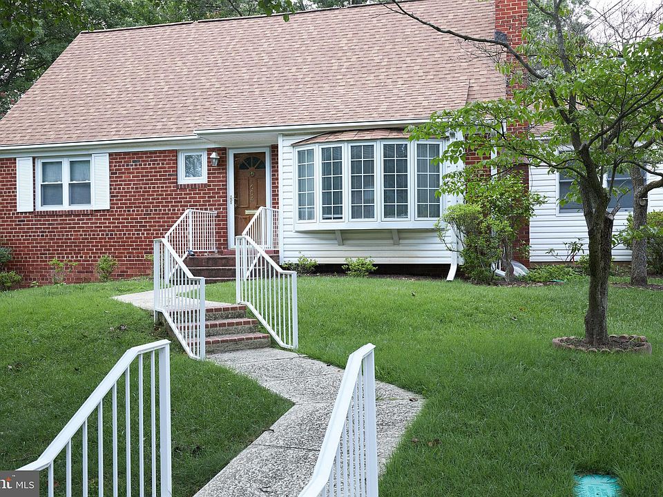 1st image of 604 N Naylor St