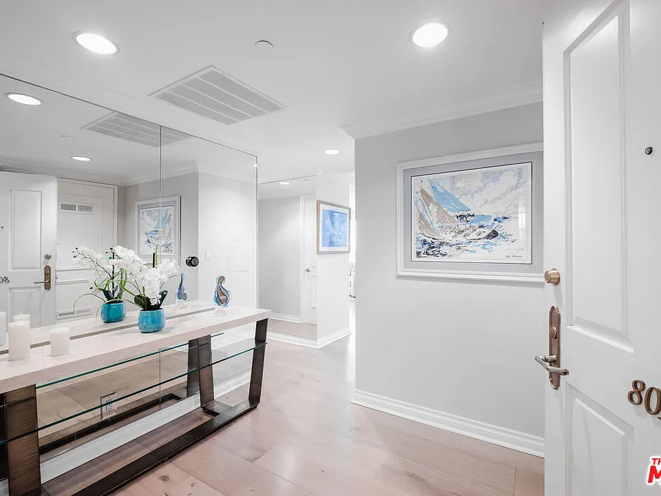 850 E Ocean Blvd #801