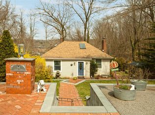 84 Jackson Ave, Huntington, NY 11743