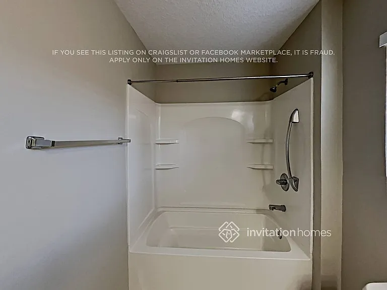 7444 Bridgeview Dr — Photo 17