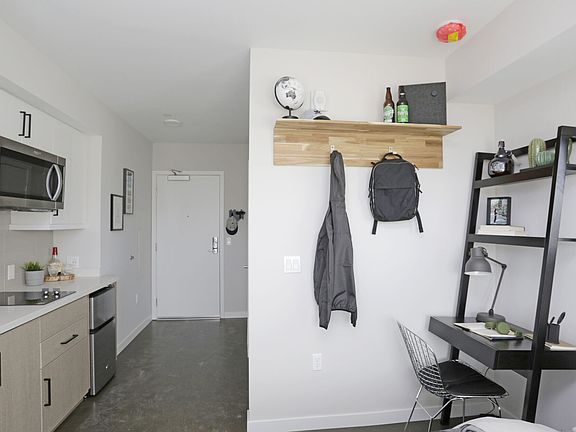 4th image of 330 15th St APT 210