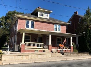 1359 W Main St, Ephrata, PA 17522