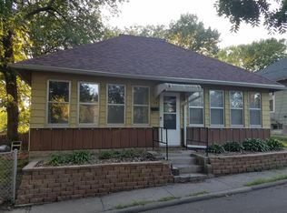 109 Maplewood St, Waterloo, IA 50703