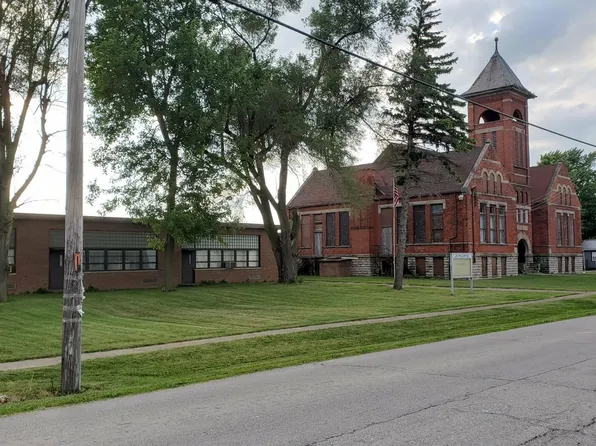 28025 Main St, Millbury, OH 43447