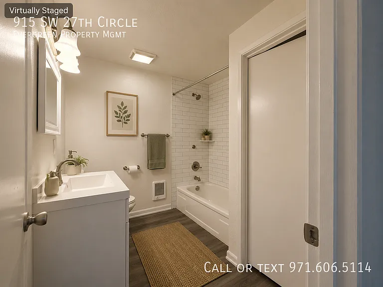 915 SW 27th Cir — Photo 14
