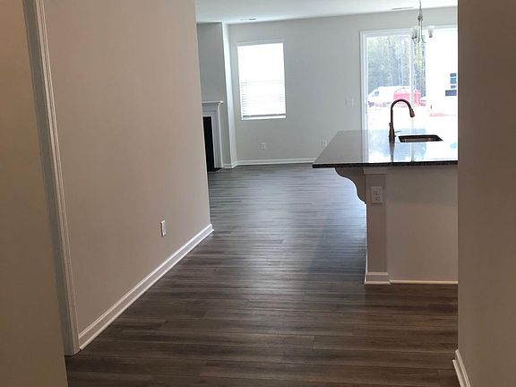 4th image of 15034 Cordelia Dr
