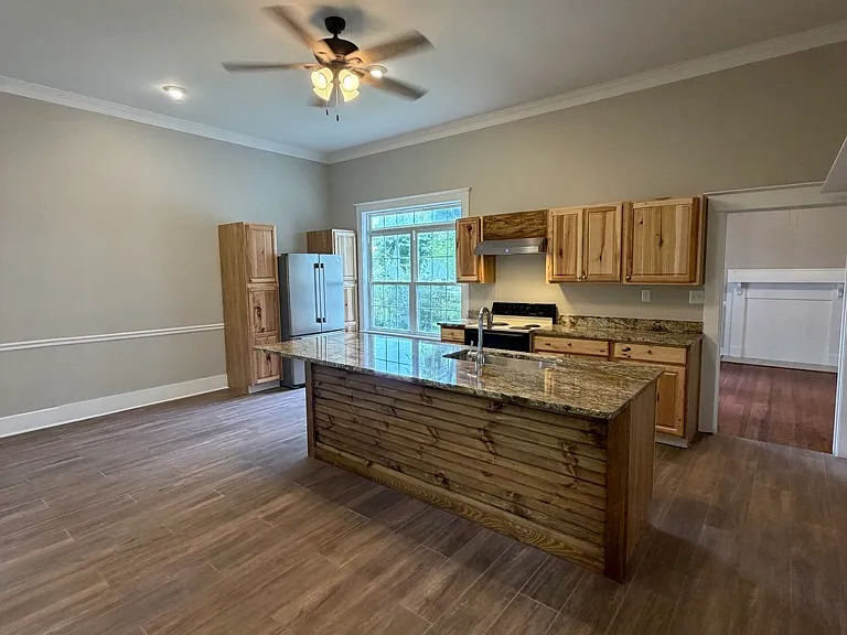 501 Vine St #A — Photo 12