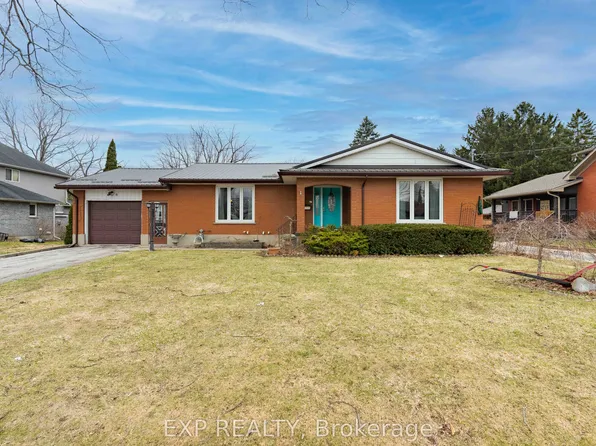 308 John St S, Aylmer, ON N5H 2E2