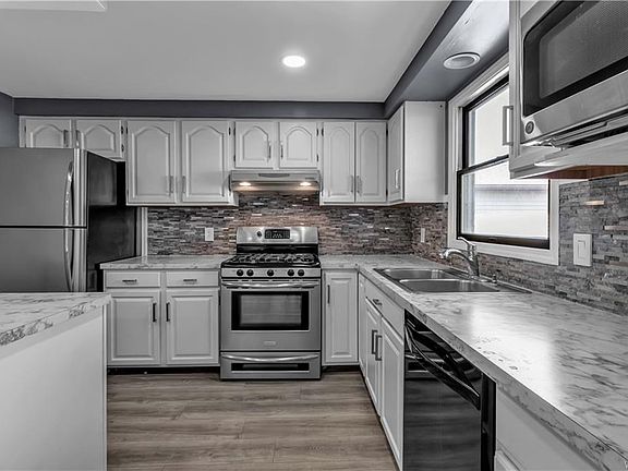4th image of 63 Rushford Ln