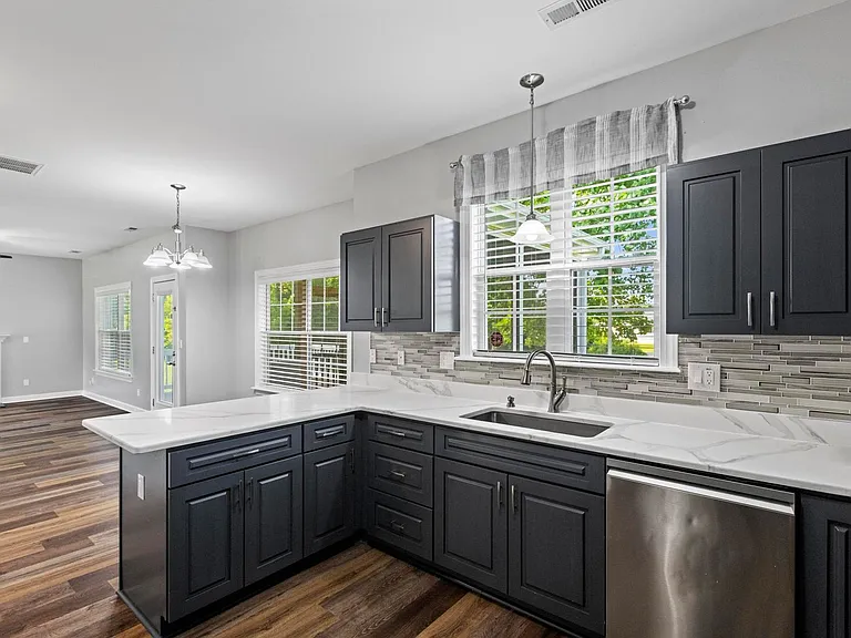 400 Mossy Oak Ln — Photo 8
