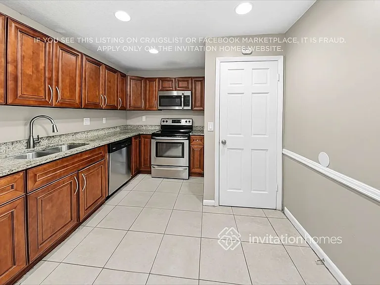 7406 Overlook Dr — Photo 10