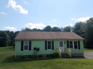 11 Old Thompson St, Palmer, MA 01069