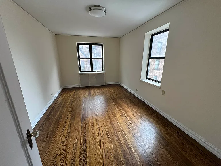 83 Park Ter W #1D — Photo 6
