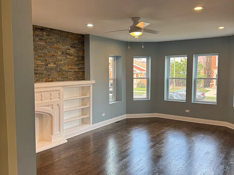 7316 S Rockwell St #1 — Photo 4