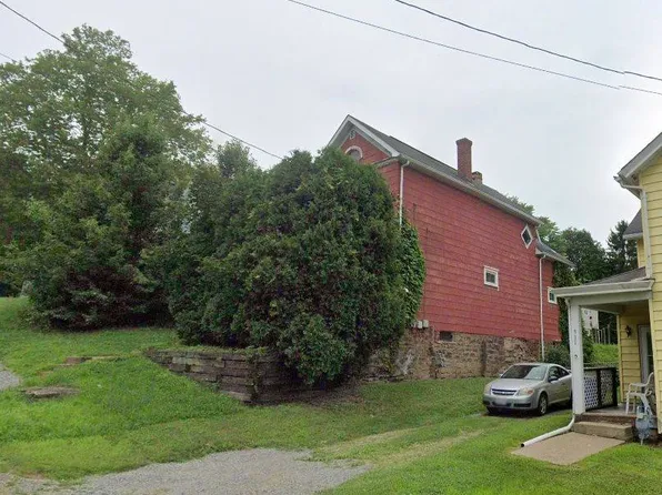 907 Princeton St, East Liverpool, OH 43920