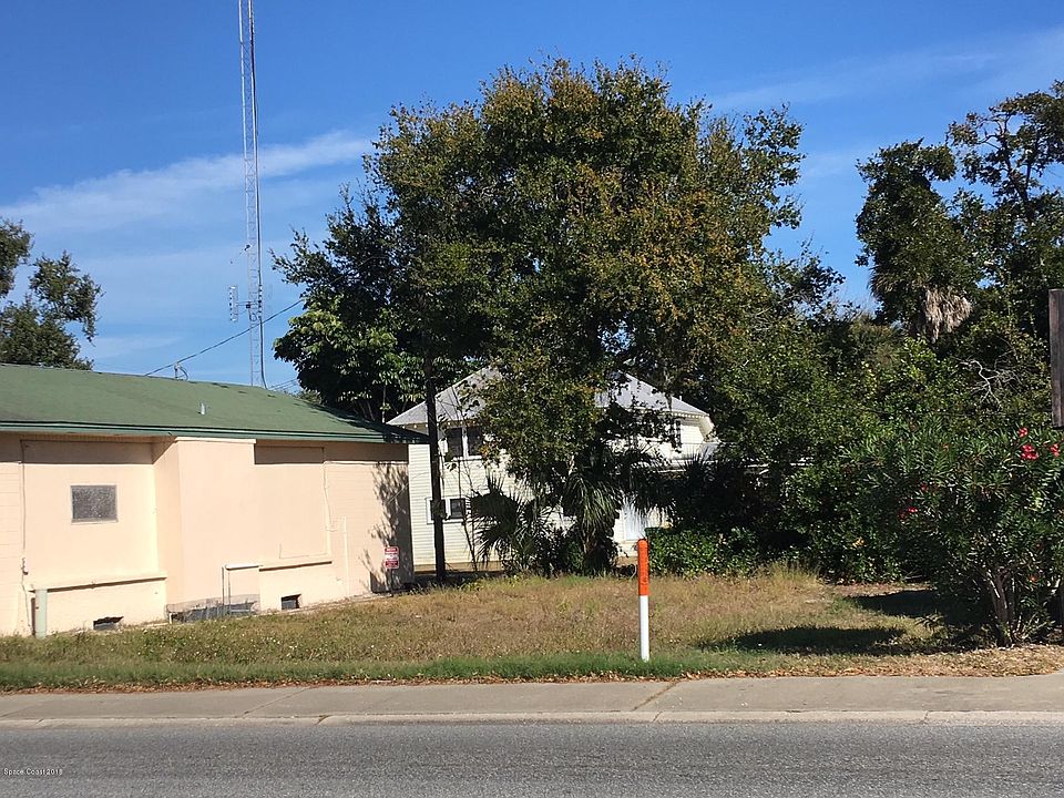 2nd image of 228 Forrest Ave