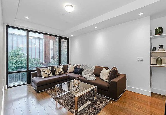 4th image of 399 E 8th St #8D