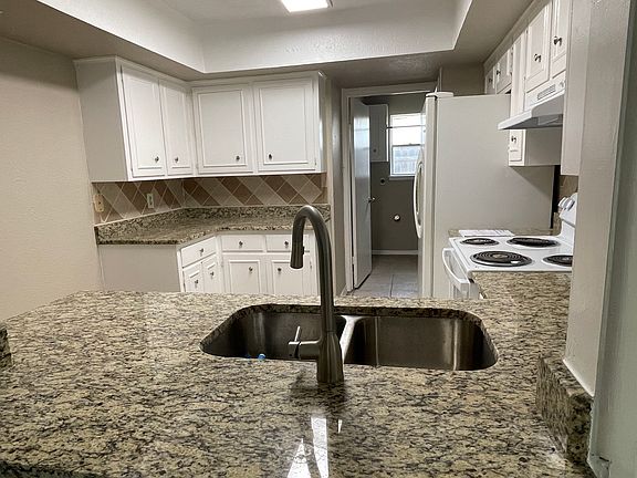 2nd image of 5126 La Posita St
