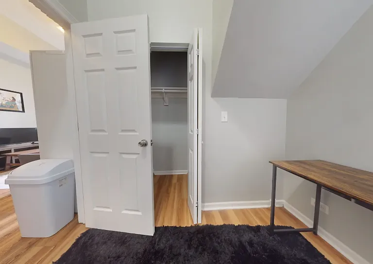1812 S Throop St #1R — Photo 5