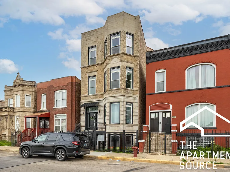 3328 W Congress Pkwy #G — Photo 12