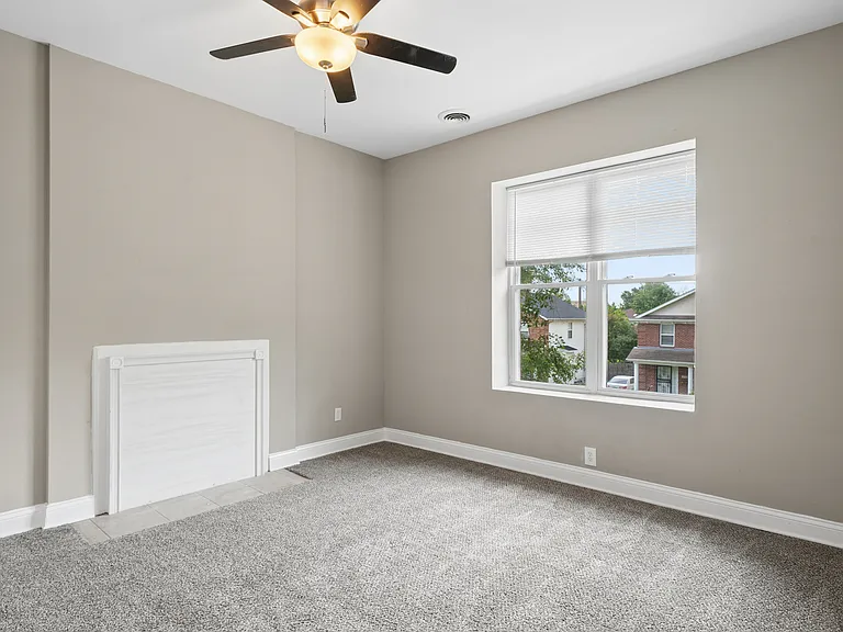 5647 Vernon Ave — Photo 15