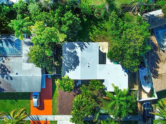 7.5k Sqft of tropical beauty