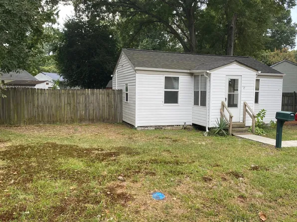 15 Haughton Ave, Newport News, VA 23606
