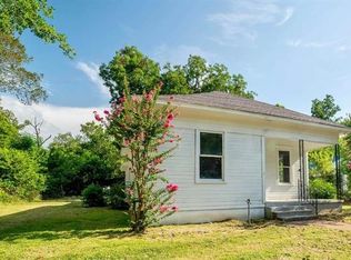 833 E Washington St, Paris, TX 75460