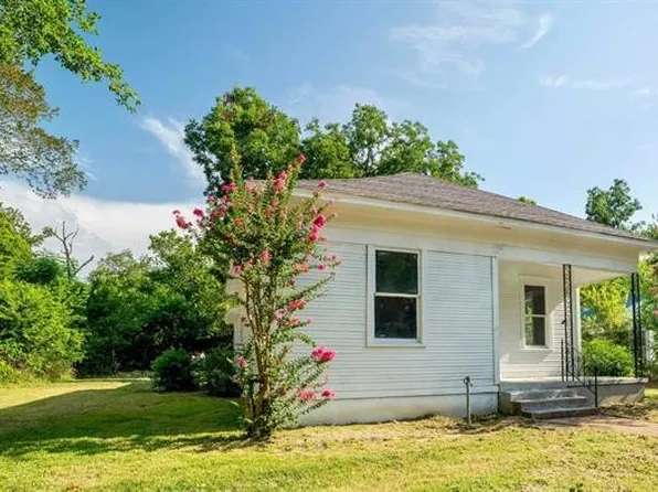 833 E Washington St, Paris, TX 75460