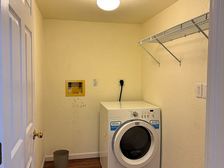 9882 Saybrook St — Photo 24