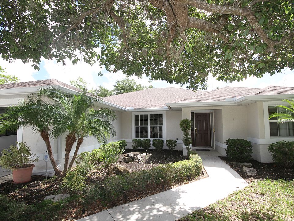 2nd image of 2243 Island Creek Rd