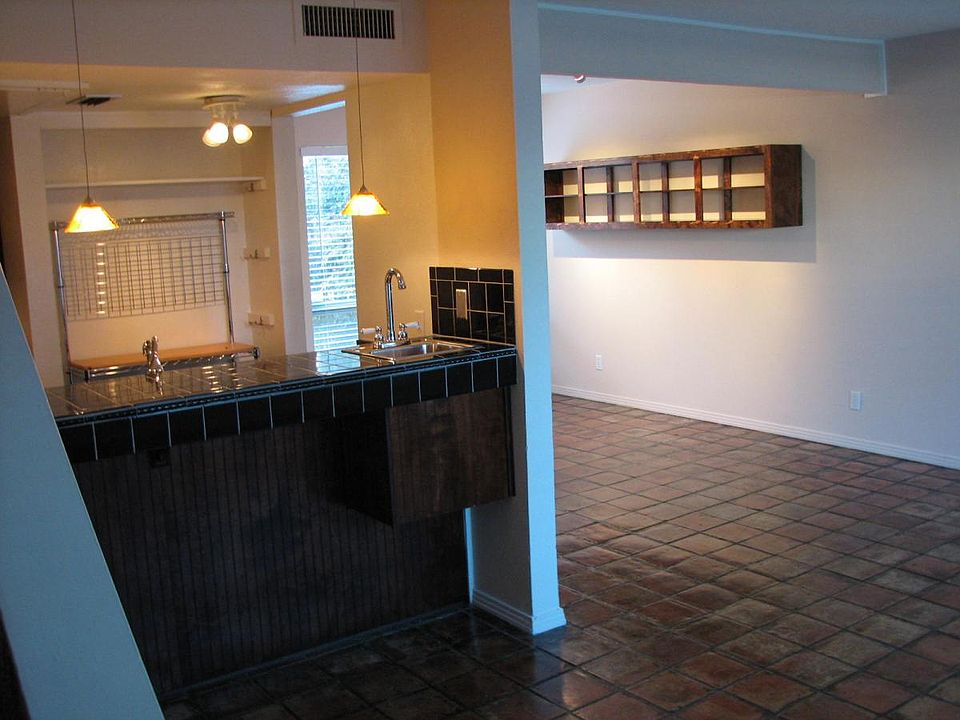 1st image of 2710 Douglas Ave APT 128
