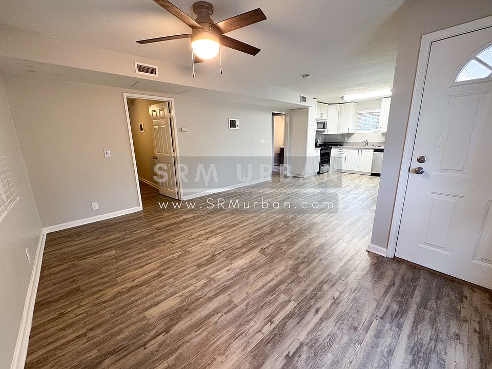 1st image of 1218 31st St APT A