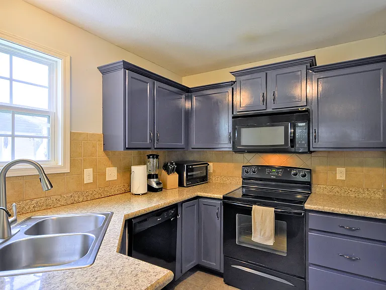 1212 Morstead Dr — Photo 20
