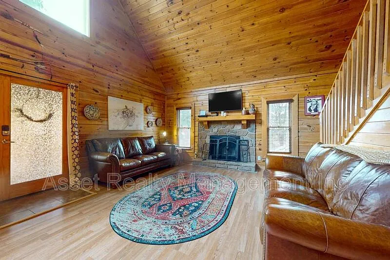 2 bed, 2.0 bath, 1310 sqft, $1,895 — Photo 3
