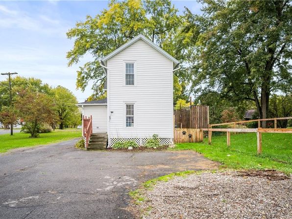 43 E Main St #2, Shortsville, NY 14548