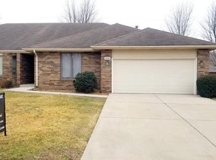 1414 E Powell St, Springfield, MO 65804