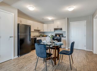 Lakecrest Apartments, Sylvan Lake, AB T4S 0T7