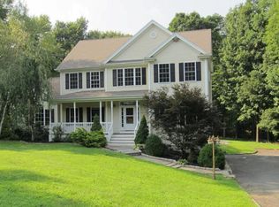 44 Pisgah Rd, Oxford, CT 06478