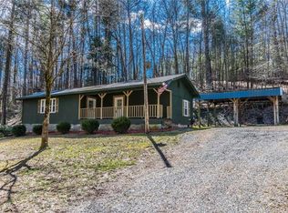 225 Mountain Ash Rd, Ellijay, GA 30536