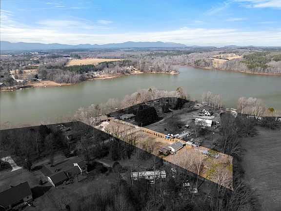 3rd image of 171 Dickson Cove Rd