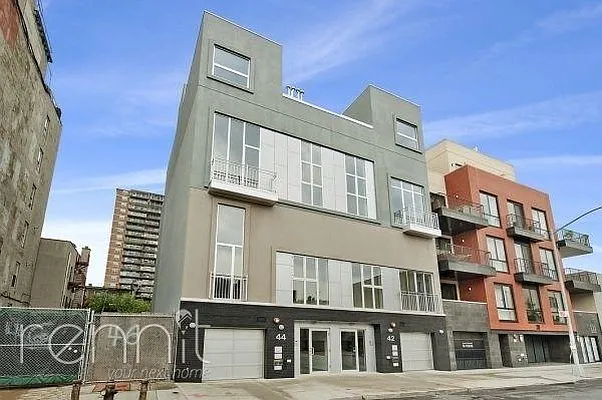 Rented by Rennit Inc. | media 83