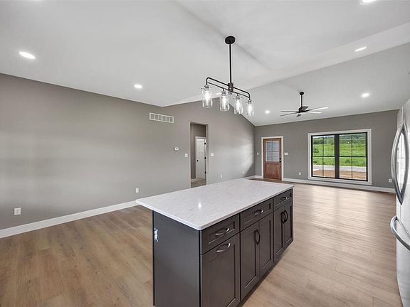 5th image of 10211 Riehl Farm Dr