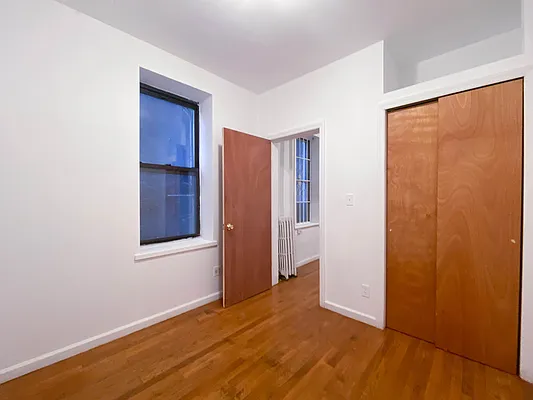 Rented by City Connections Realty | media 10